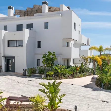 220 - Mirador De Hills Apartment